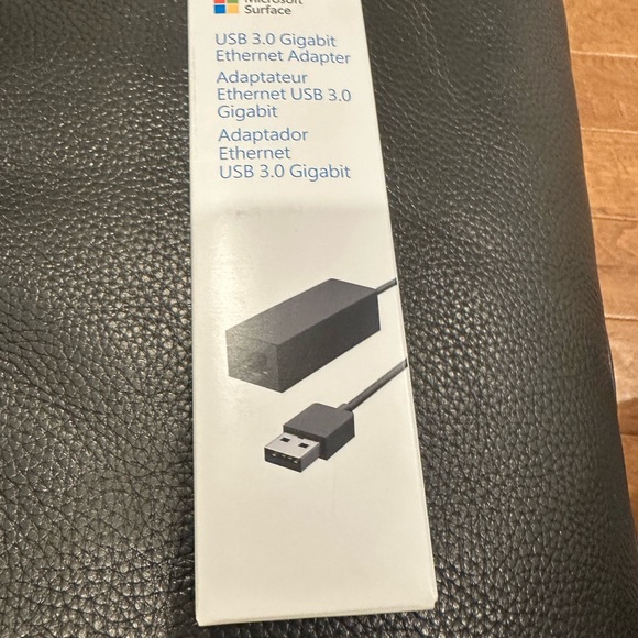 Microsoft Surface USB 3.0 Gigabit Ethernet Adapter - Picture 4 of 5